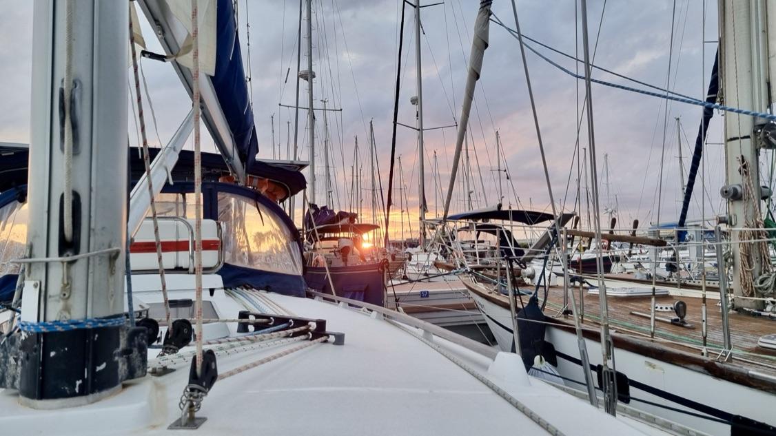 Sortida de sol al port de Mataró